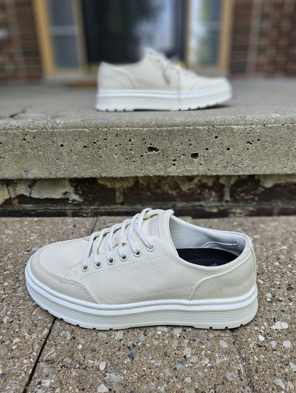NWOT Dr Martens Shoes